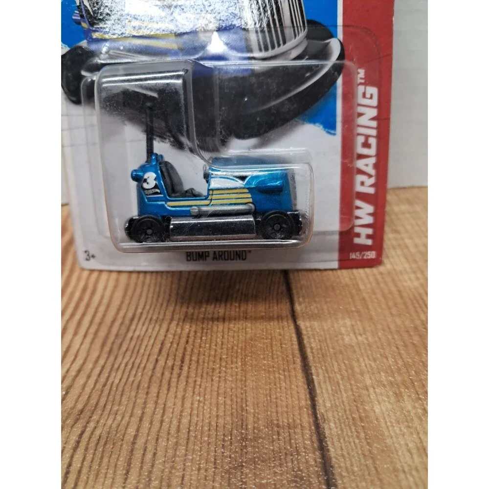 Mattel Hot Wheels BUMP AROUND HW RACING blue Bumper-Cars # 145/250 New 2013